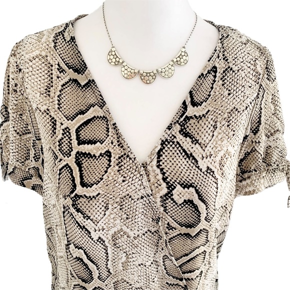 Michael Kors Chic Snake Print Top Size XS - Picture 2 of 7